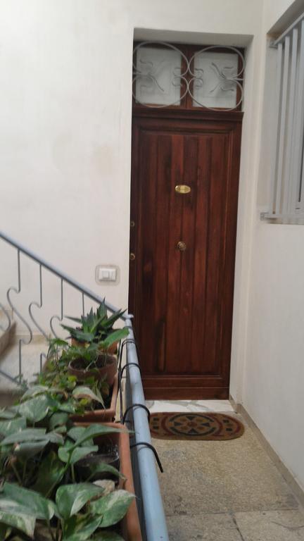 Casa Vacanze Trapani Via Merce Exterior photo